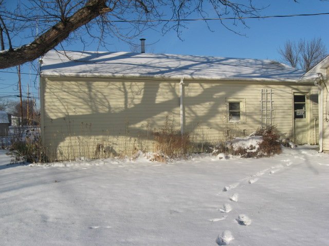 Property photo 8 - 3 Bedroom / 2 Bath Ranch - 1833 Rosemont Drive
